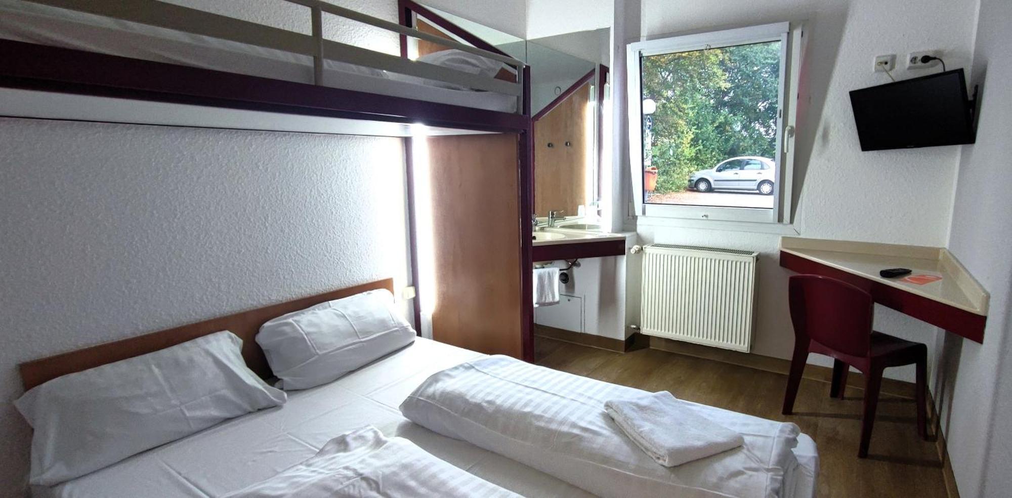 Motel 24H Hannover Bagian luar foto